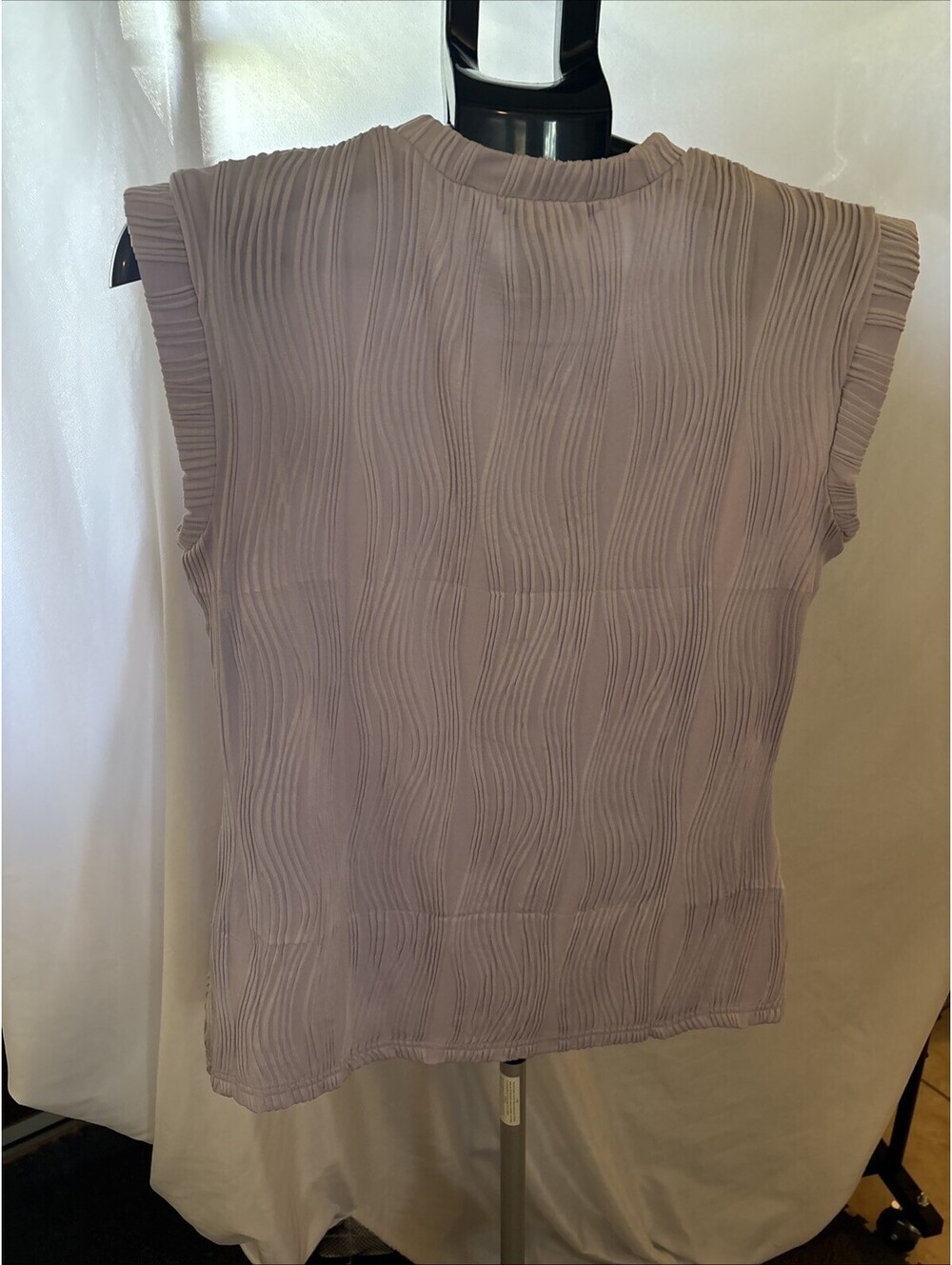 MOSHU Polyester Ribbed Sleeveless Top - Picture 2 of 5